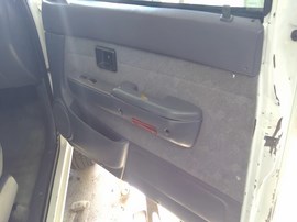 2000 TOYOTA TACOMA PRERUNNER, WHITE, EXTD CAB, 3.4L, AT, 2WD. Z26499